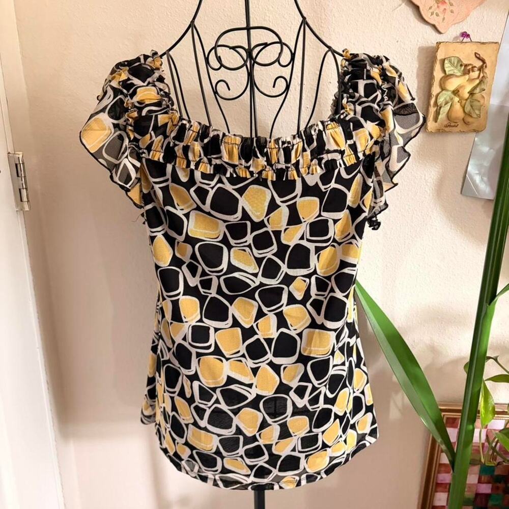 Simply French Ruffle Top L - Picture 5 of 7